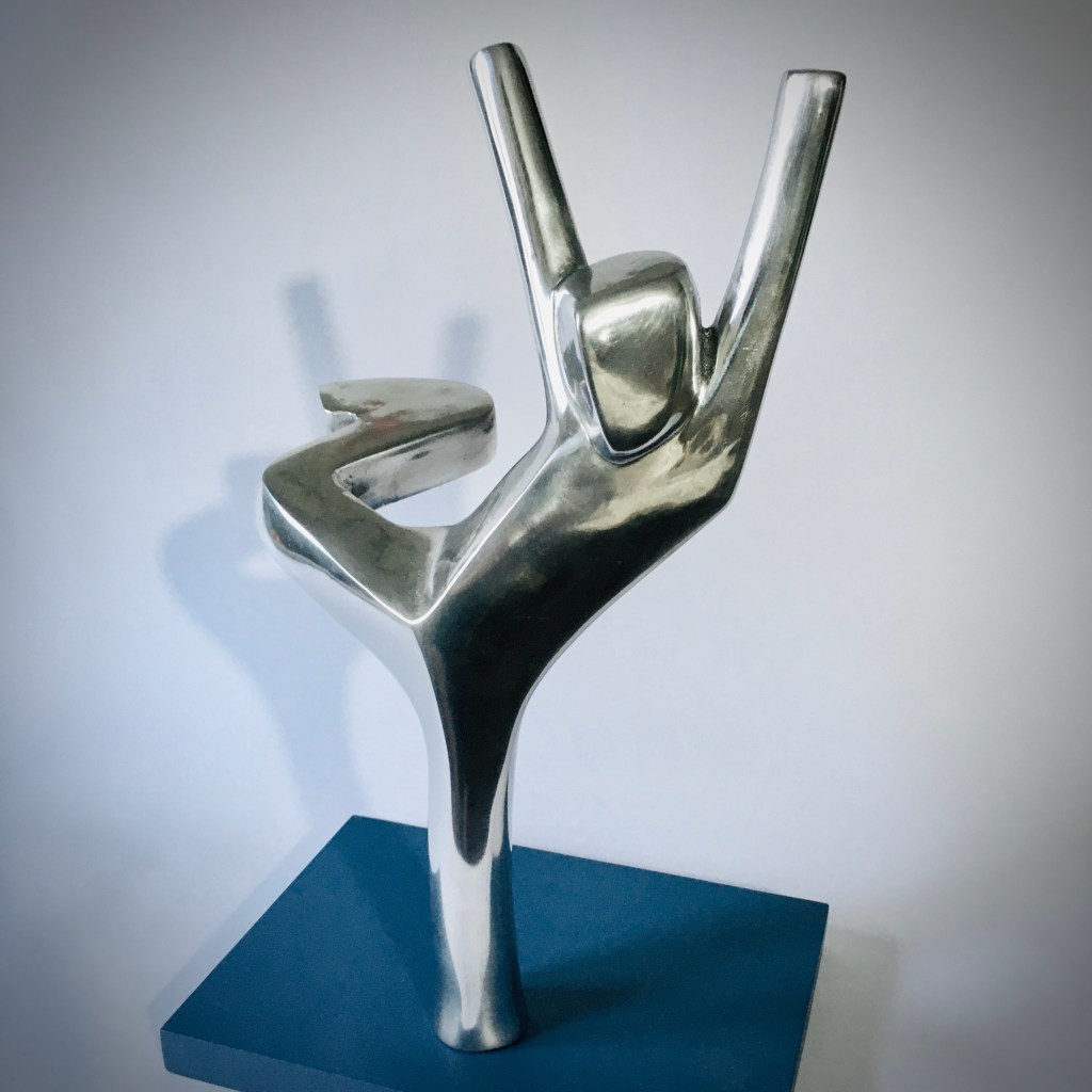 Nueva pirueta, 2020, aluminio 30 cm alt